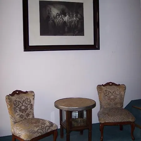 Hotel Chur Koln 3*